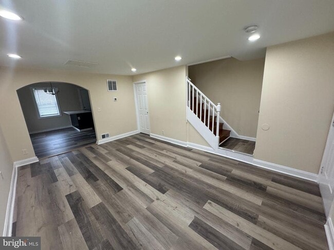 7445 Edsworth Rd in Dundalk, MD - Building Photo - Building Photo