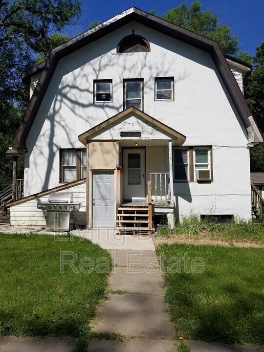 2601 N 58th St in Lincoln, NE - Building Photo