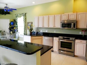 28460 Highgate Dr in Bonita Springs, FL - Building Photo - Building Photo