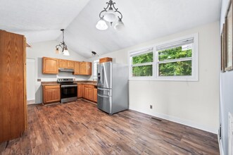 5409 Country Dr in Nashville, TN - Building Photo - Building Photo