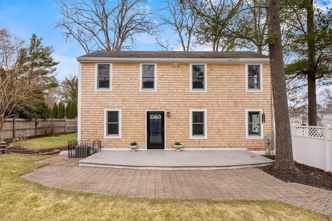 property at 8 Winthrop Ave