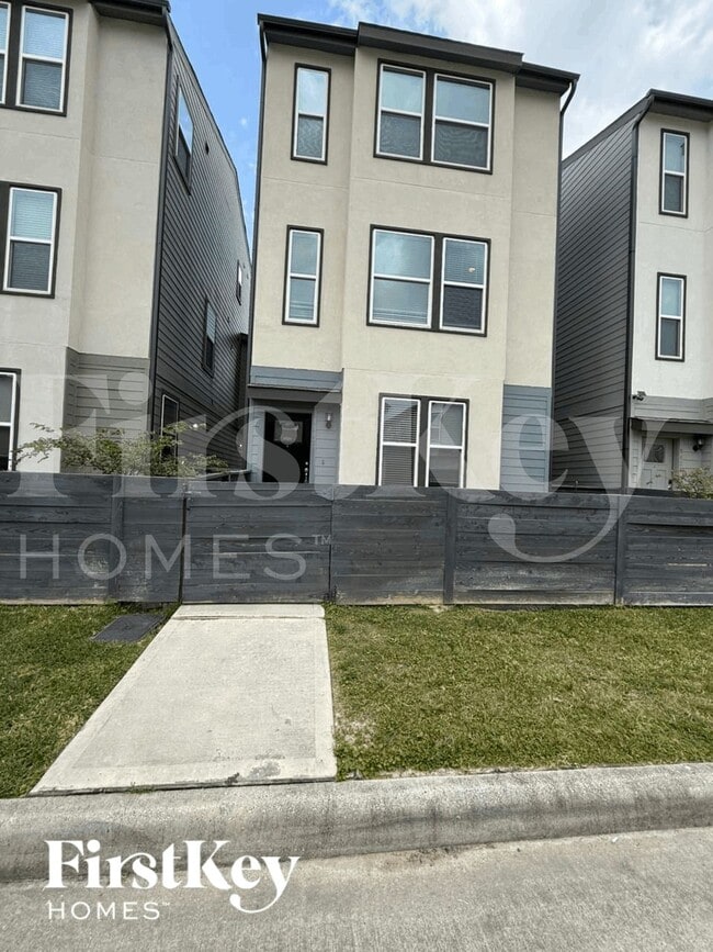 property at 18424 Idyllic Aly