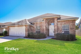 9176 Prosperity Lake Dr in Jacksonville, FL - Foto de edificio - Building Photo