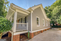 264 E Jefferson St in Madison, GA - Foto de edificio - Building Photo