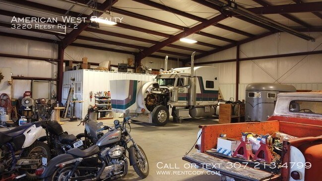 3220 Reesy Rd in Cody, WY - Building Photo - Building Photo