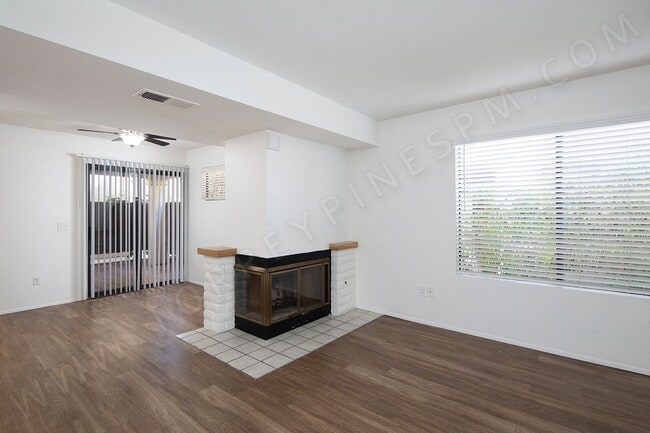 property at 1040 Hornblend St