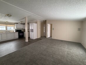 137 Hunters Rill in Lapeer, MI - Building Photo - Building Photo