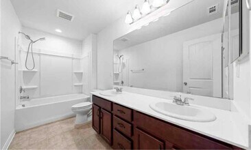 4790 Preston St in Jurupa Valley, CA - Foto de edificio - Building Photo