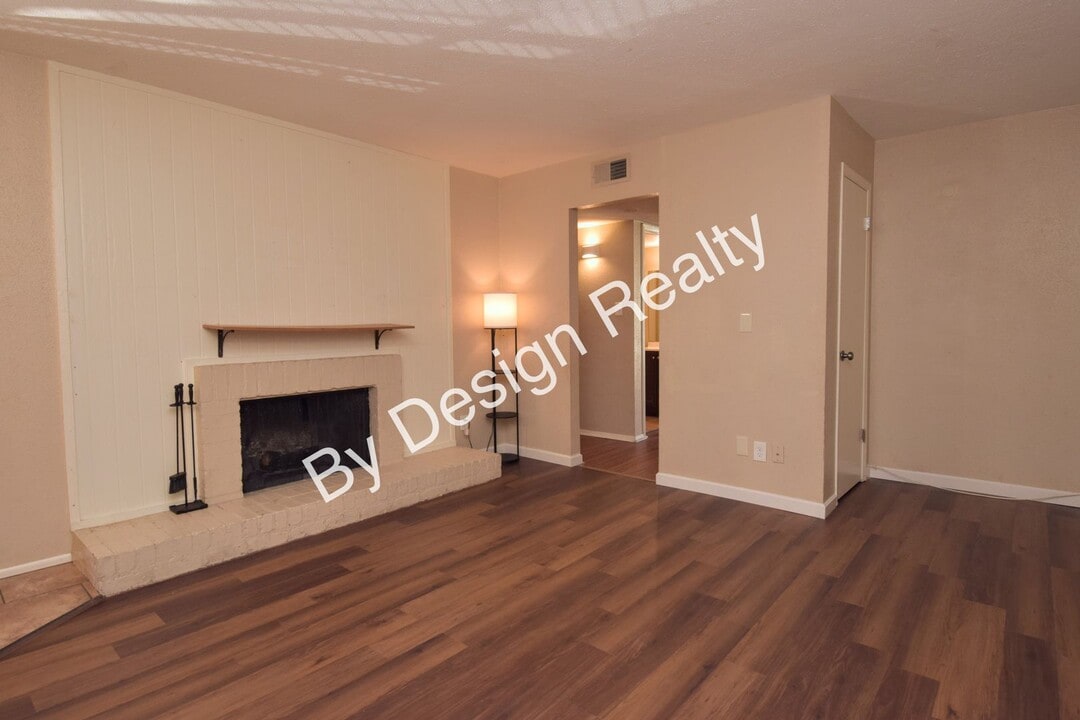 1620 N Wilmot Rd in Tucson, AZ - Foto de edificio