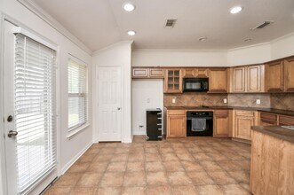 12818 Schiller Park Ln in Houston, TX - Foto de edificio - Building Photo