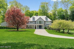 79 Richmond Hill Rd in Greenwich, CT - Building Photo
