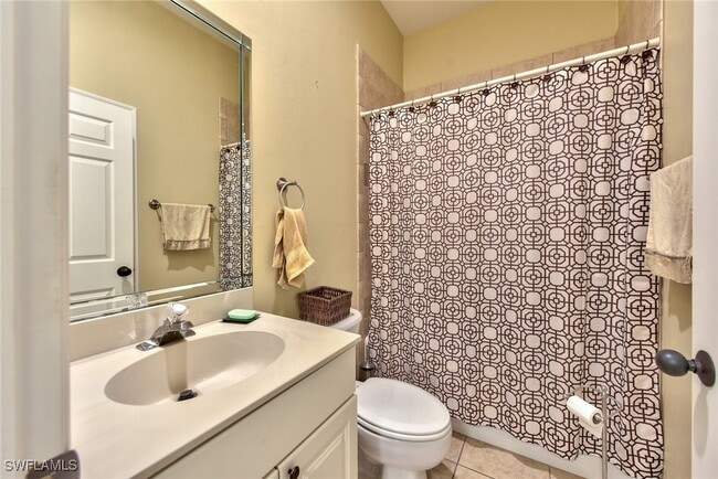 3748 Kent Dr in Naples, FL - Building Photo - Building Photo