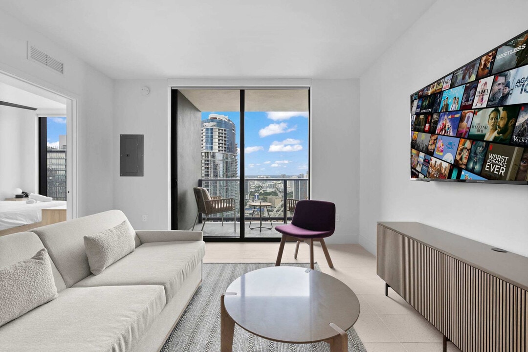 159 NE 6th St in Miami, FL - Building Photo