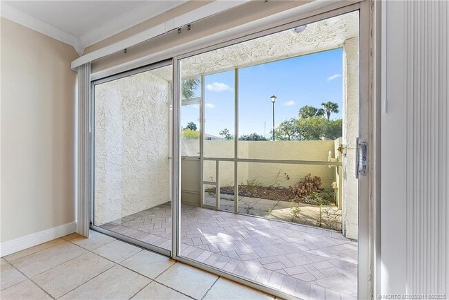 property at 1537 SE Royal Green Cir