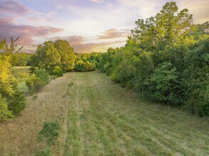 8430 N Oaklawn Dr in Willard, MO - Building Photo - Building Photo