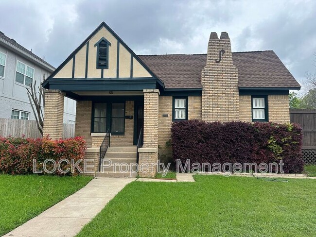 2600 Lubbock Ave