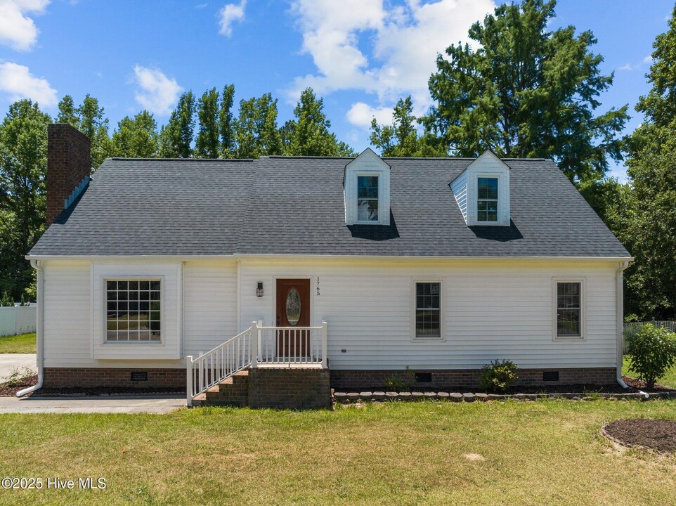 1765 Garner Rd in Greenville, NC - Building Photo