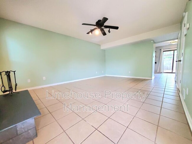 2417 Marsh Creek Ct in Virginia Beach, VA - Building Photo - Building Photo