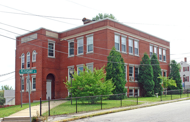 9 Main St in Somersworth, NH - Building Photo - Building Photo