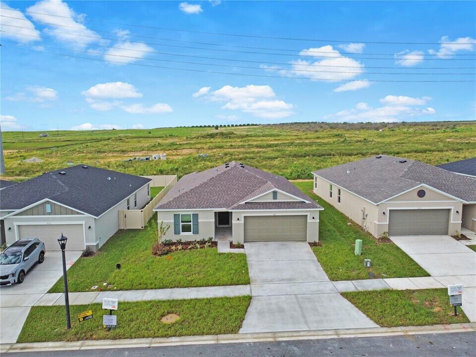 616 Royal Palm Dr in Lake Wales, FL - Building Photo