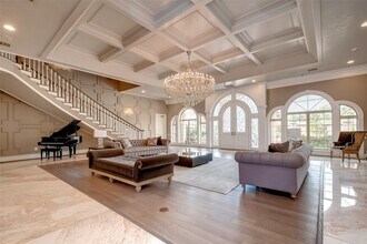 12445 Memorial Dr in Houston, TX - Building Photo - Building Photo