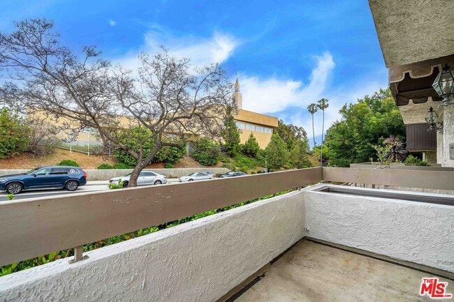 1655 Selby Ave in Los Angeles, CA - Building Photo - Building Photo