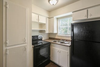 5415-5413 3 Rd St in Danbury, TX - Building Photo - Building Photo