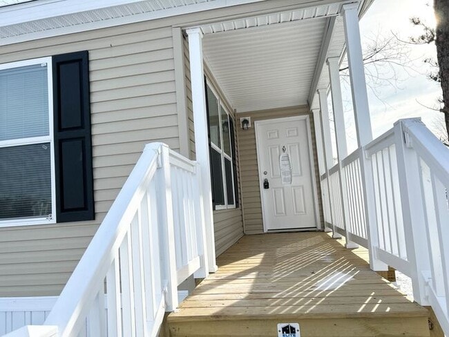 29909 Flushing Dr in New Baltimore, MI - Building Photo - Building Photo