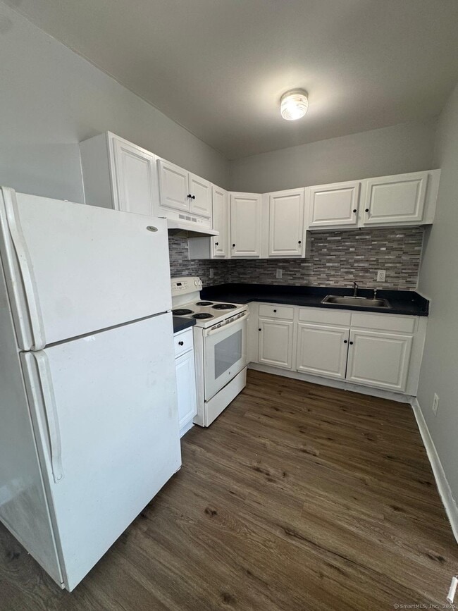 property at 1057 E Main St