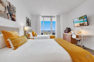 2602 E Hallandale Beach Blvd, Unit ID1227306P in Hallandale Beach, FL - Building Photo