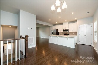 1736 Town Oak Ln in Charlotte, NC - Building Photo - Building Photo