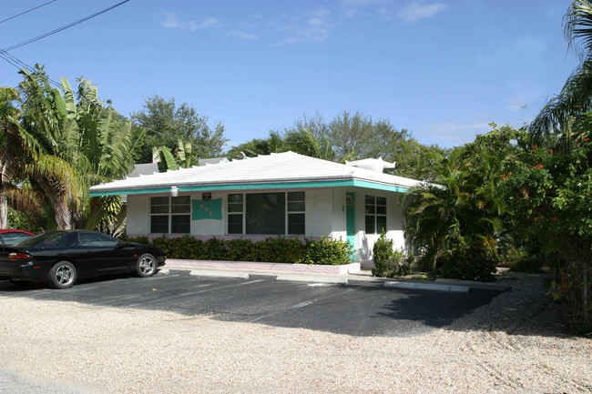 804 NE 17th Ter in Fort Lauderdale, FL - Building Photo - Building Photo