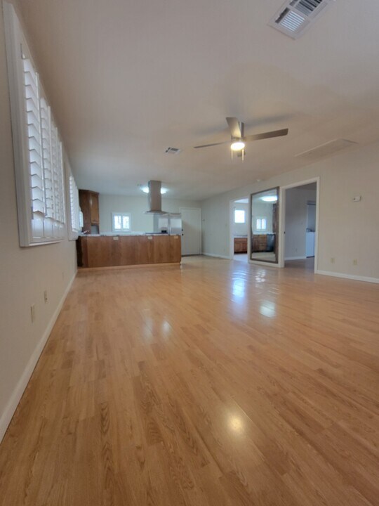 1650 Belcastro St in Las Vegas, NV - Building Photo
