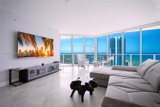 3101 S Ocean Dr in Hollywood, FL - Foto de edificio - Building Photo