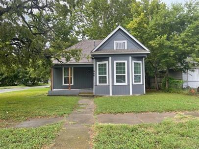 property at 900 W Morgan St