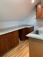 204 Crescent Plz, Unit #3 in Yonkers, NY - Foto de edificio - Building Photo