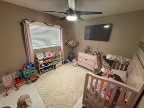 2504 Ranch Lake Cir in Lutz, FL - Building Photo - Building Photo