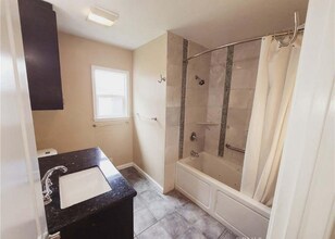 6129 Myrtle Avenue in Long Beach, CA - Building Photo - Building Photo