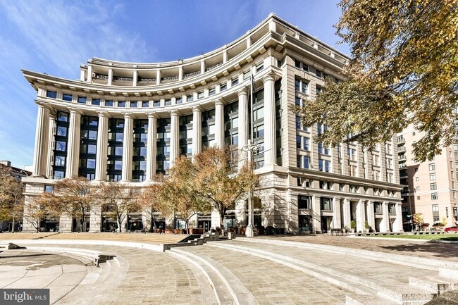 property at 801 Pennsylvania Ave NW