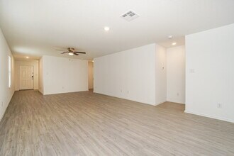 14707 Greenfield Ml in San Antonio, TX - Building Photo - Building Photo