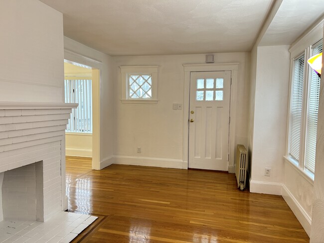 80 Montclair Ave in Quincy, MA - Building Photo - Building Photo