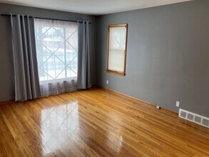 6099 Ridge Rd in Parma, OH - Building Photo - Building Photo