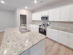 628 Friesland Dr in Hampton, GA - Building Photo - Building Photo