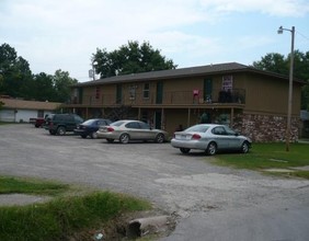 T&H Apartments in Fort Smith, AR - Building Photo - Building Photo