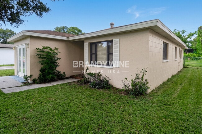 4041 53rd Ave N in St. Petersburg, FL - Building Photo - Building Photo