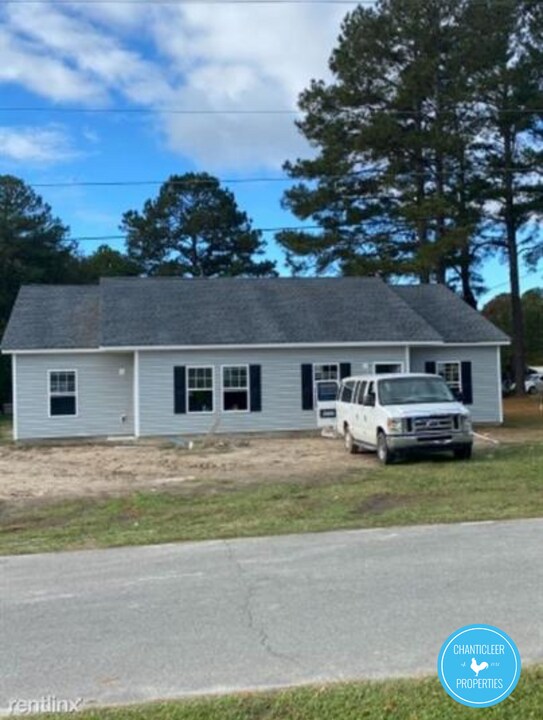 113 W Langdon Ave in Smithfield, NC - Building Photo