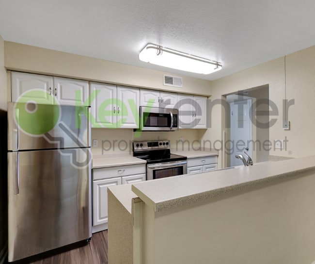 property at 600 Del Verde Cir