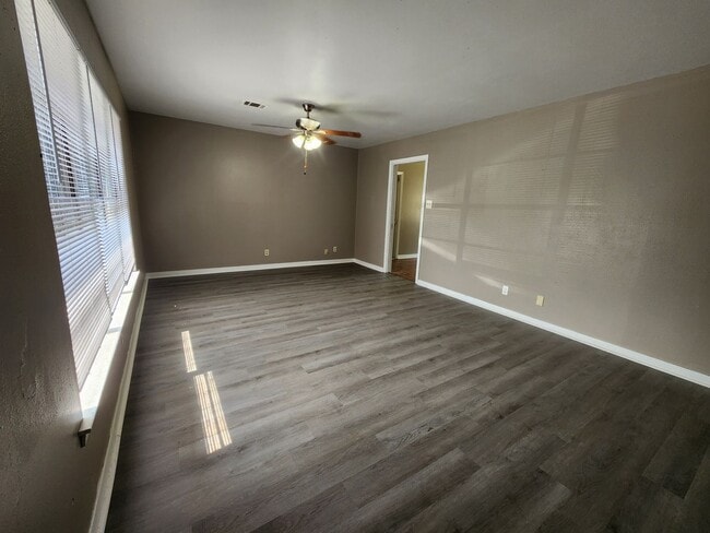 436 Gardenia Ave in Orange, TX - Building Photo - Building Photo