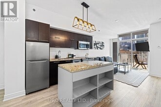 21-721 Nelson St in Toronto, ON - Building Photo - Building Photo