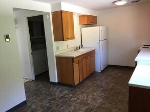 320 SW Shirley St in Pullman, WA - Building Photo - Building Photo